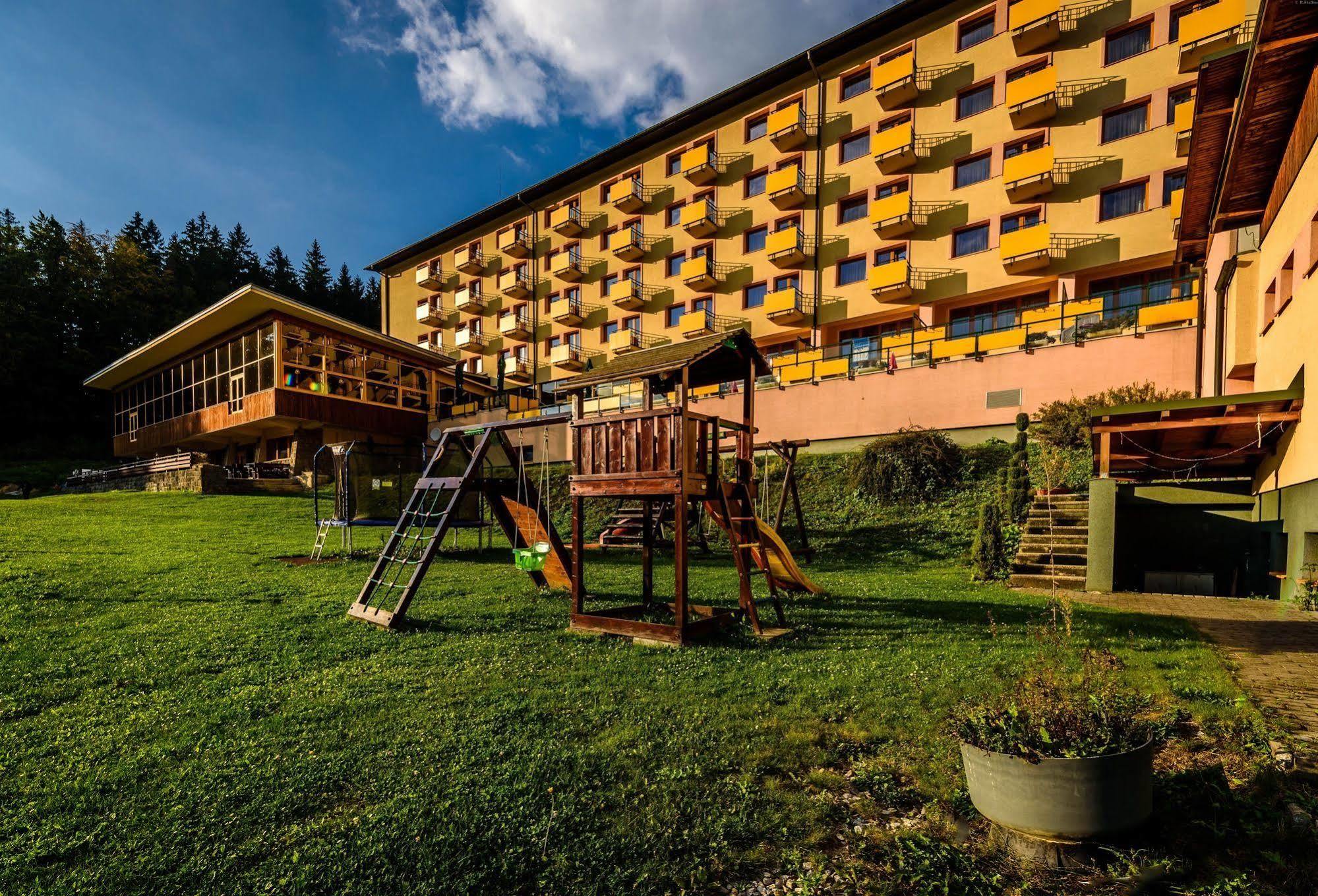 Hotel Boboty Terchová المظهر الخارجي الصورة