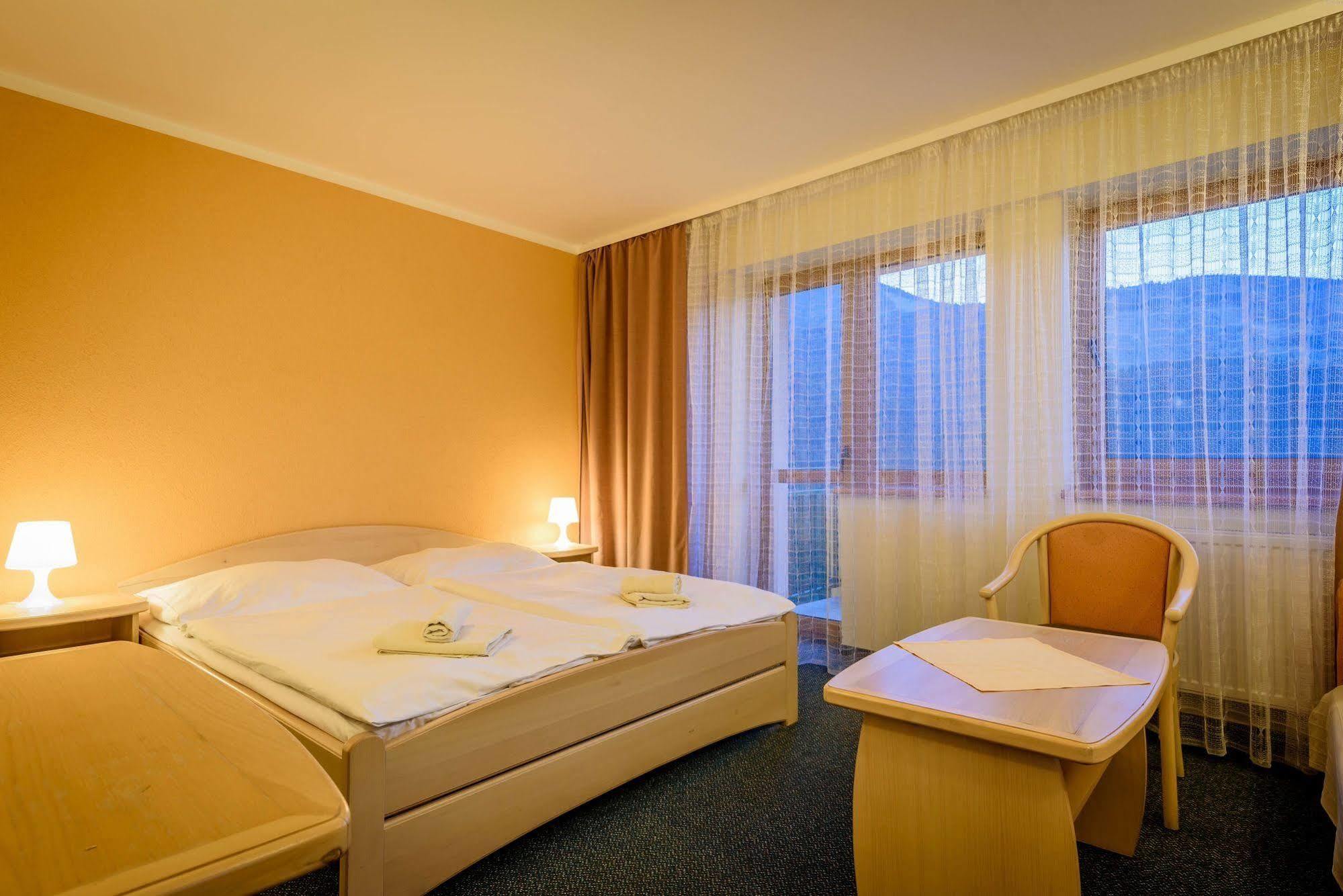 Hotel Boboty Terchová المظهر الخارجي الصورة